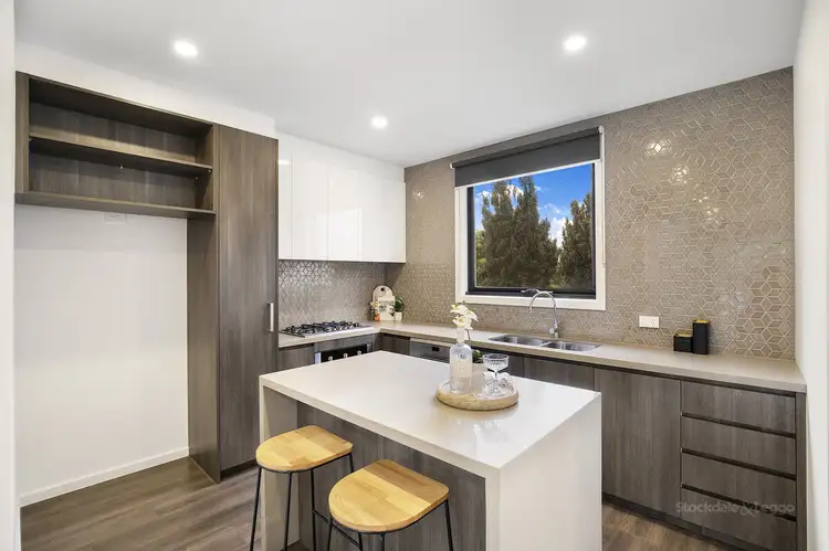 24 Collared Close, Bundoora VIC 3083