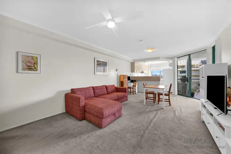 228 Vulture Street