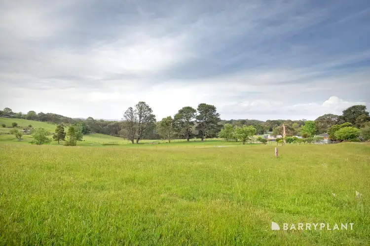 4 Patons Road, Macclesfield VIC 3782