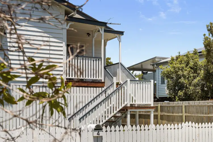 4 Finnie Road, Deagon QLD 4017