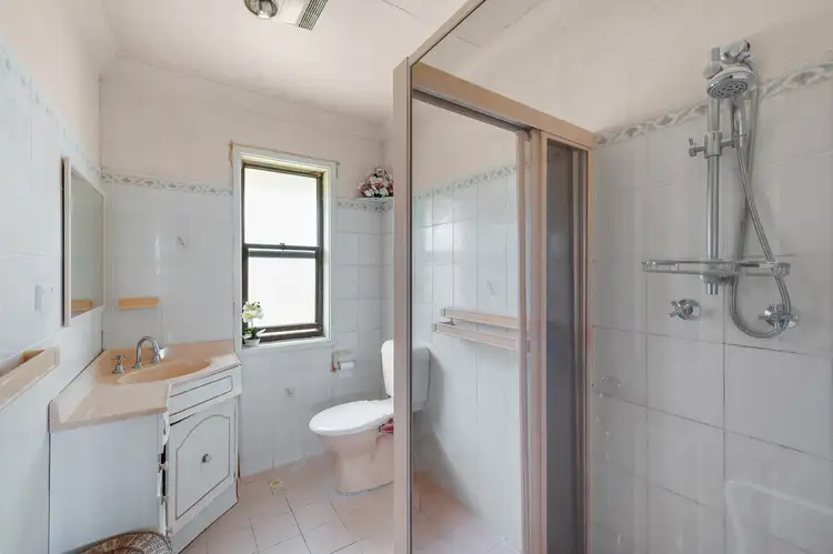 Sixth view of Homely house listing, 82 Queen Street, Lake Illawarra NSW 2528