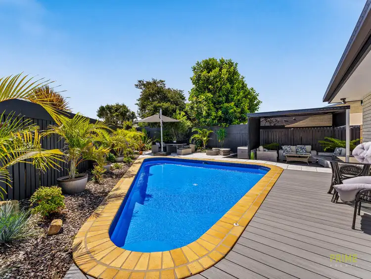 Second view of Homely house listing, 17 Delmo Court, Urraween QLD 4655