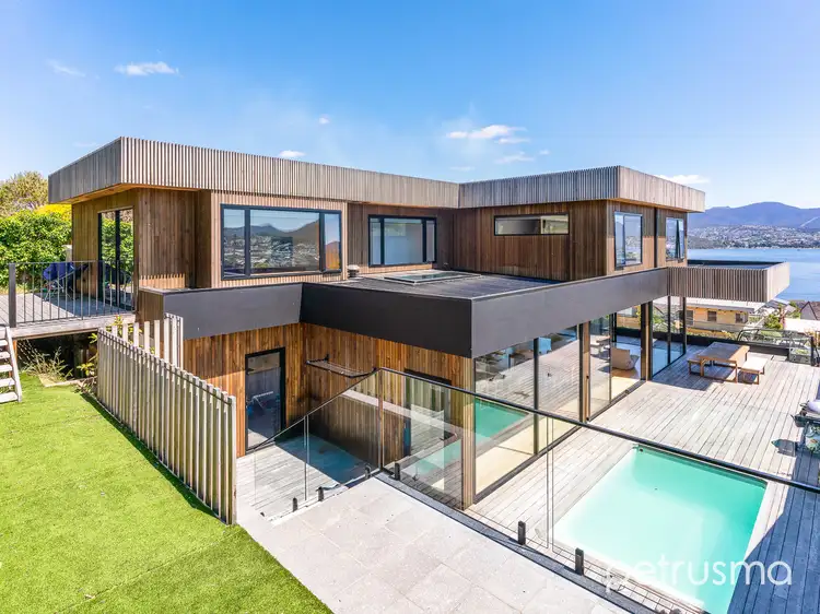 63 Cornwall Street, Rose Bay TAS 7015