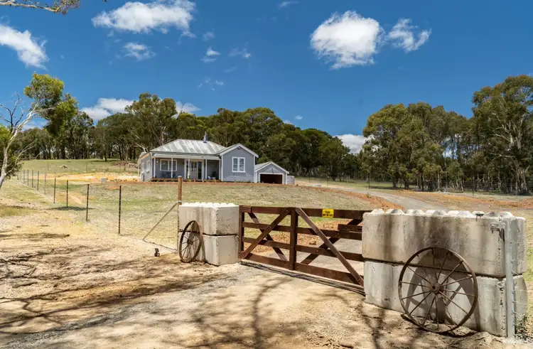 LA ESTANCIA THE COTTAGE Garbutts Road, Wingello NSW 2579