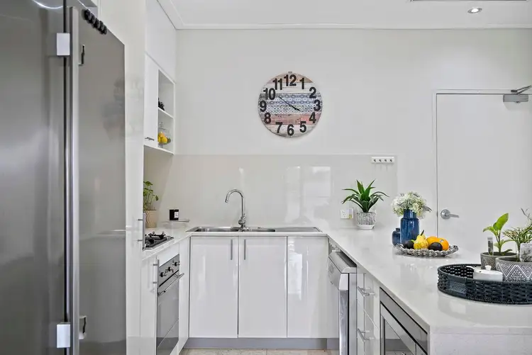 Fourth view of Homely unit listing, 1/168 Riding Road, Balmoral QLD 4171