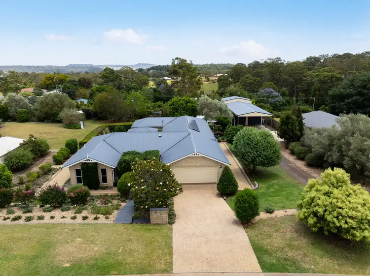 11 Jenna Court, Highfields QLD 4352
