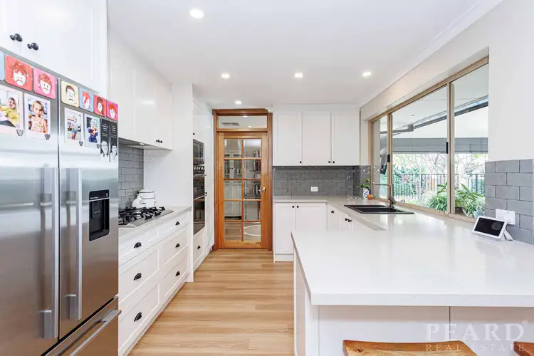 24 Parkside Ramble, Woodvale WA 6026