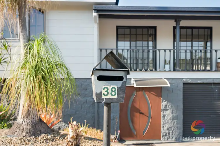 38 Cockatoo Drive, New Auckland QLD 4680