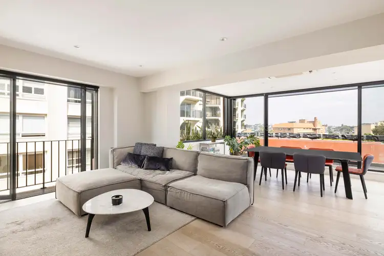 50 Macleay Street