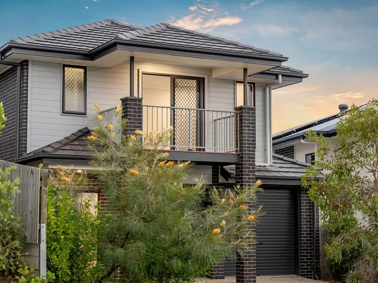 Fifth view of Homely house listing, 8 Haddington Place, Spring Mountain QLD 4300