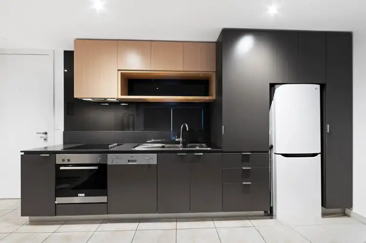 Second view of Homely apartment listing, 31/12 Crefden Street, Maidstone VIC 3012