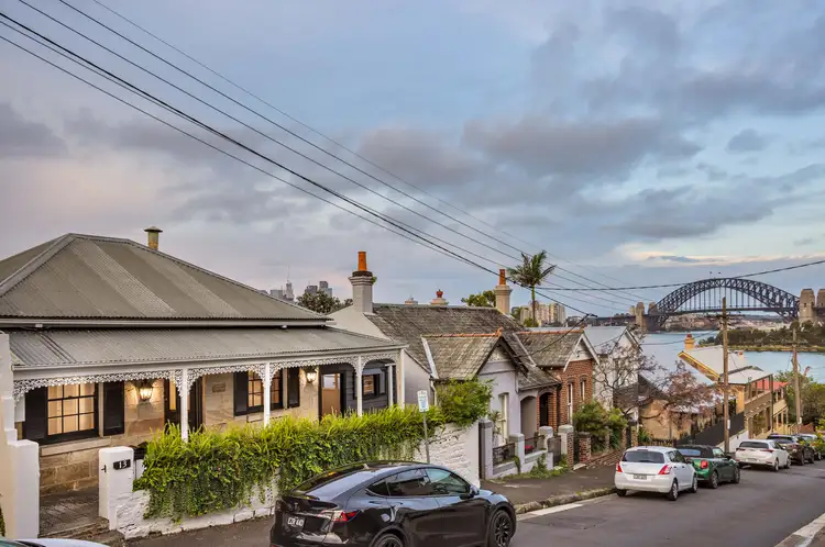 13 Paul Street, Balmain East NSW 2041