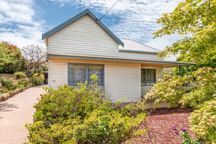38 Milton Street, Hamilton VIC 3300
