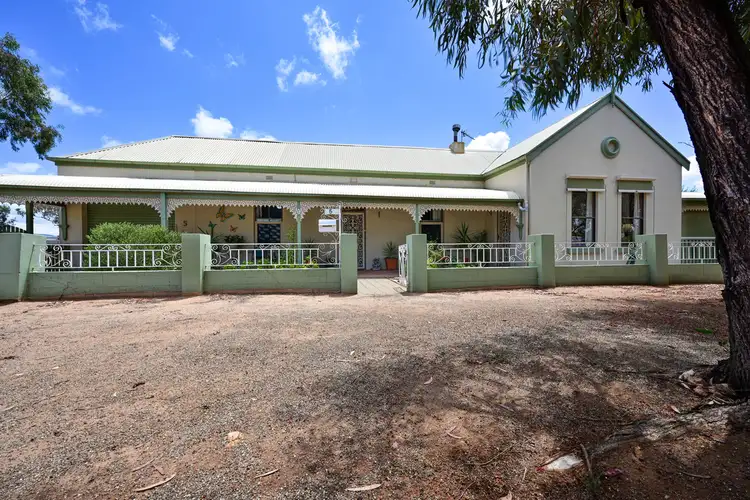 5 Quarry Road, Quorn SA 5433