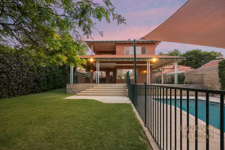52 Tweeddale Road, Applecross WA 6153