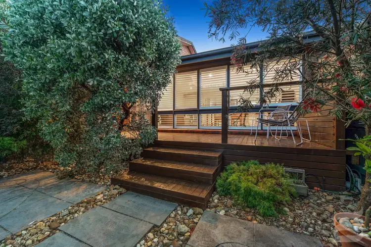 4-8 Kenaud Avenue
