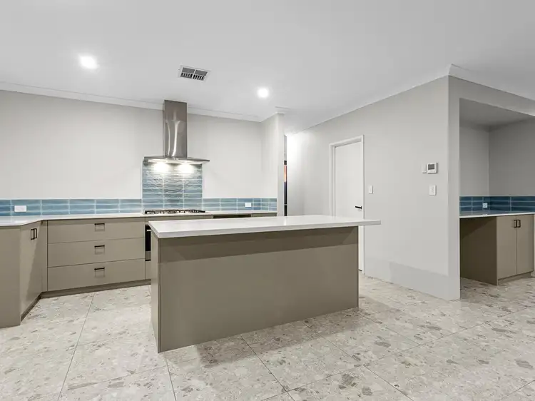 Sixth view of Homely house listing, 10 Prizmic Street, Beeliar WA 6164