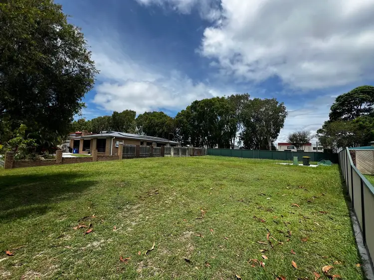 5 Brandon Crt
