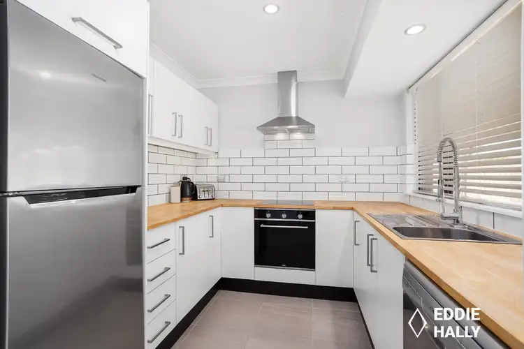 Sixth view of Homely house listing, 39 Dotterel Way, Yangebup WA 6164