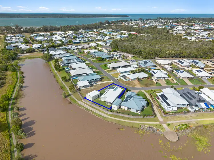 30 Honey Myrtle Close, Burrum Heads QLD 4659