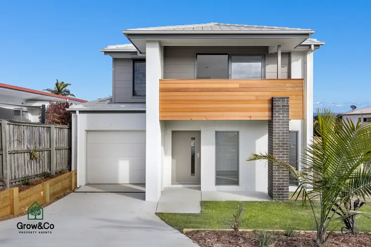 16 Fourth Avenue, Labrador QLD 4215