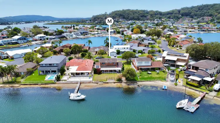 6 Heron Place, St Huberts Island NSW 2257