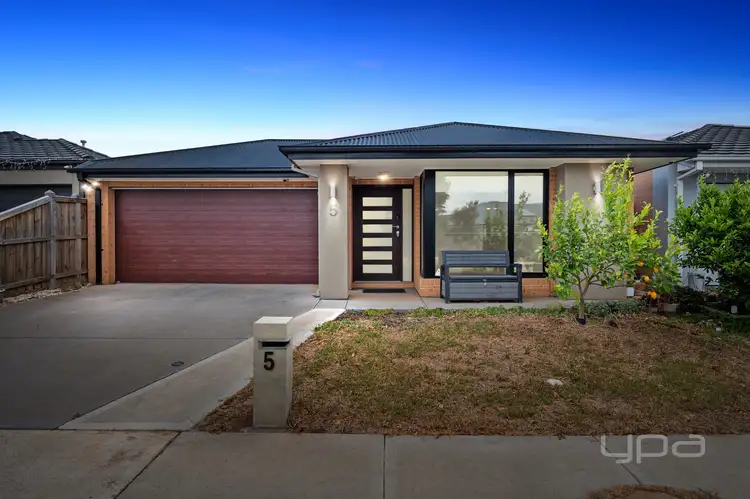 5 Parrot Drive, Weir Views VIC 3338