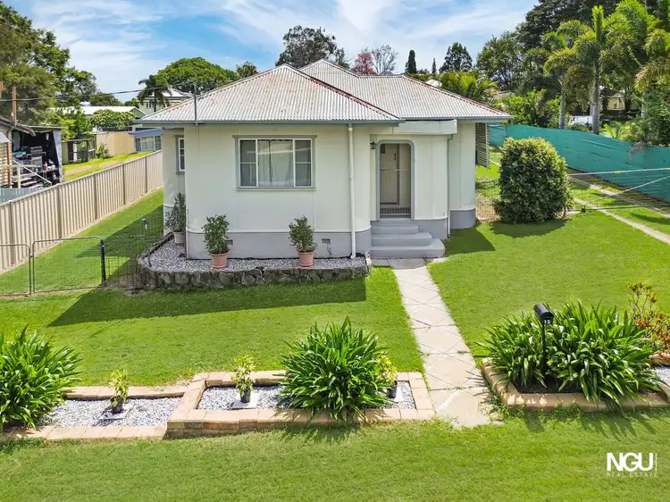 15 Edward Street, One Mile QLD 4305
