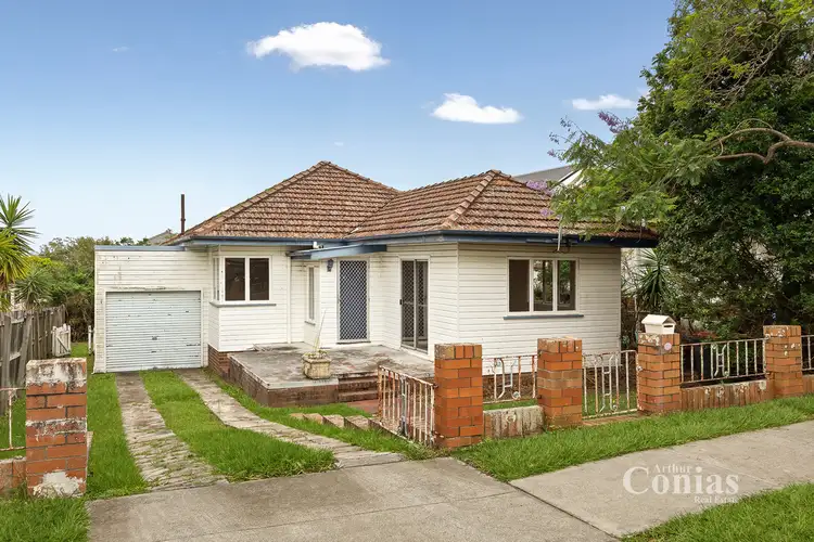 211 Banks Street, Alderley QLD 4051