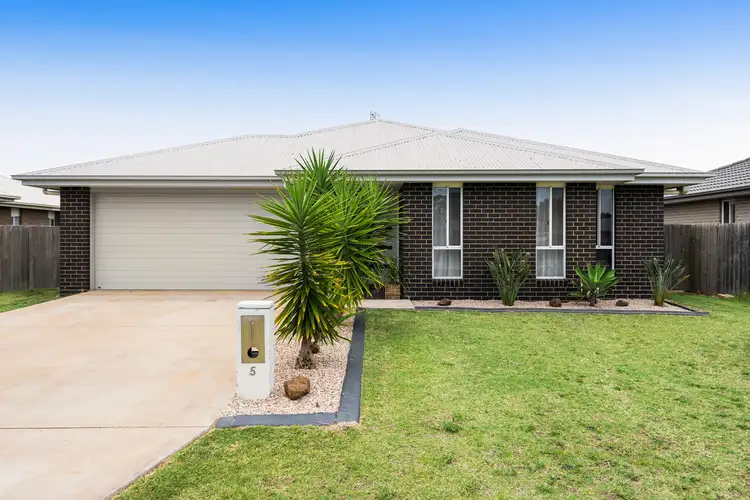 5 Weebah Place, Cambooya QLD 4358