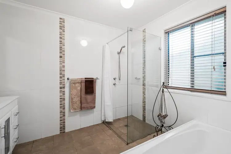 Sixth view of Homely house listing, 33 Alison Road, Springfield NSW 2250