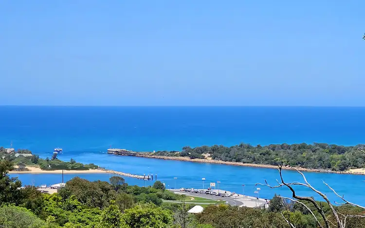 1 Point Road, Kalimna VIC 3909