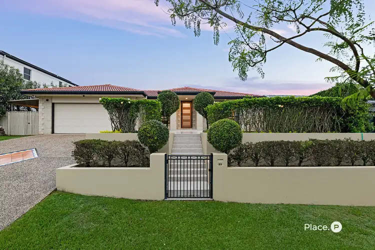 23 Oakley Street, Carindale QLD 4152