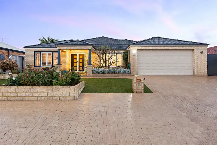 7 Biarritz Pass, Port Kennedy WA 6172