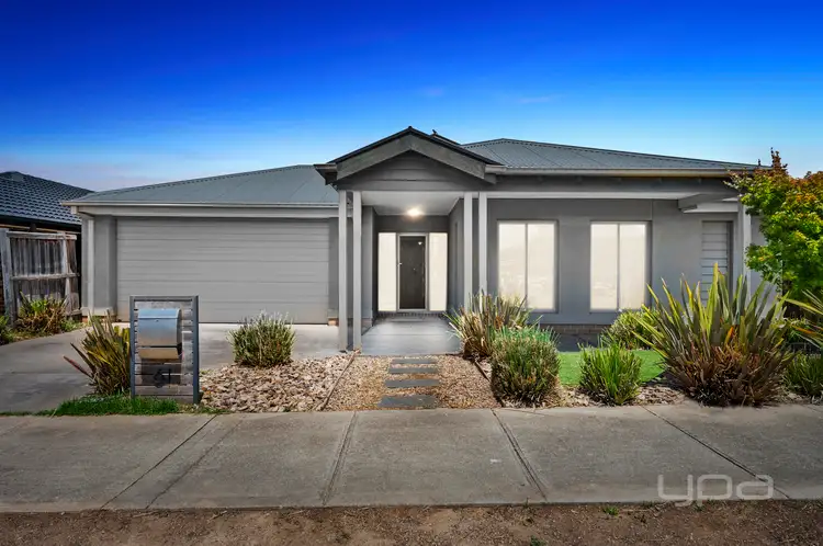 61 Oakpark Drive, Harkness VIC 3337