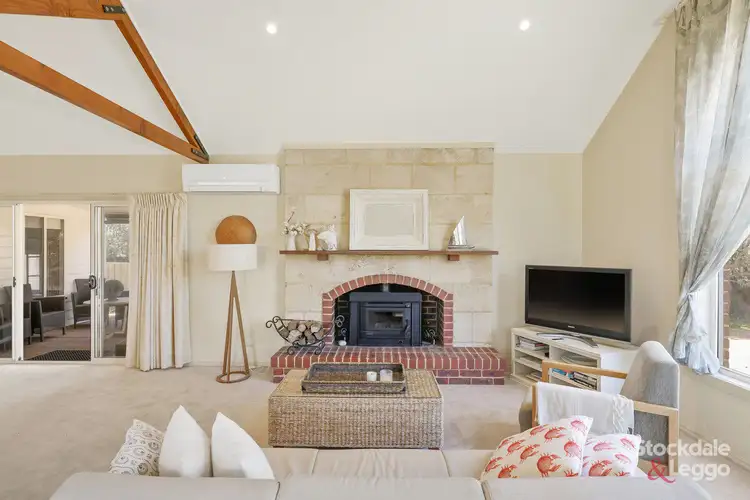 12 Bruce Avenue, Surf Beach VIC 3922