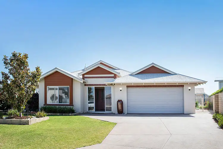 Second view of Homely house listing, 8 Twine Court, Geographe WA 6280