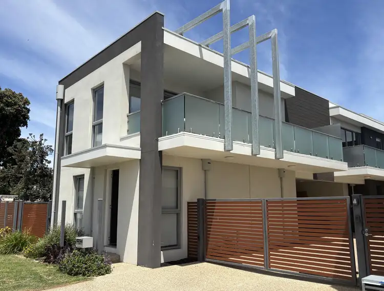 2a Pengana Street
