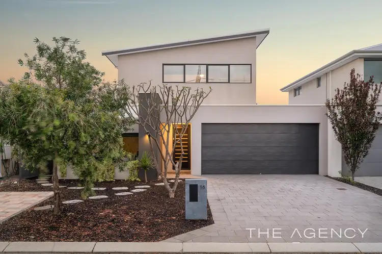 Second view of Homely house listing, 16 Halite Way, Treeby WA 6164