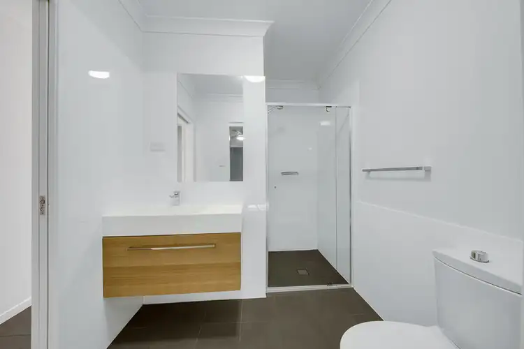 Seventh view of Homely unit listing, 17/7 View Street, West Gladstone QLD 4680