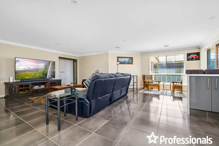 Fifth view of Homely house listing, 1 Knight Place, Llanarth NSW 2795