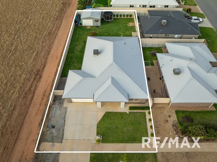Second view of Homely house listing, 40 Cootamundra Boulevarde, Gobbagombalin NSW 2650