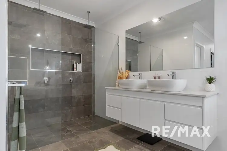 Fifth view of Homely house listing, 40 Cootamundra Boulevarde, Gobbagombalin NSW 2650