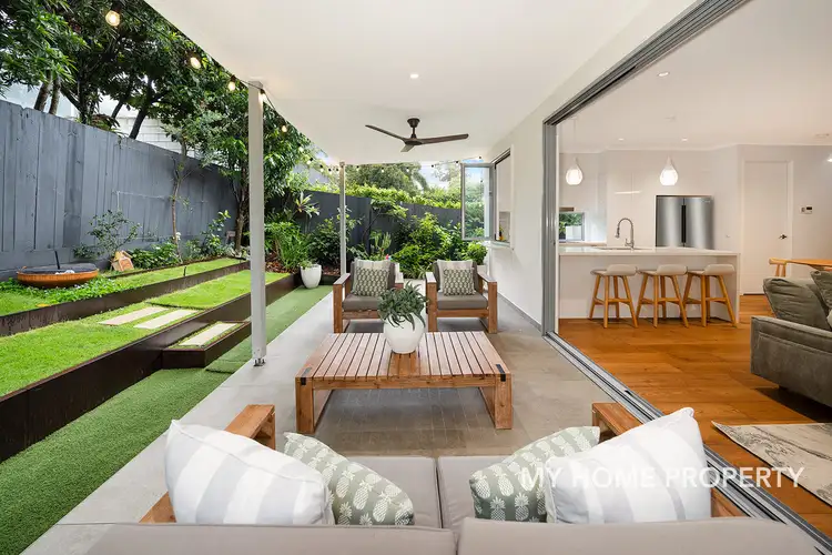 72 Dover Street, Hawthorne QLD 4171