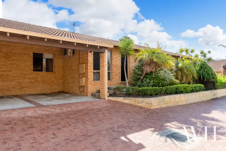 8/17 Alga Street, Scarborough WA 6019