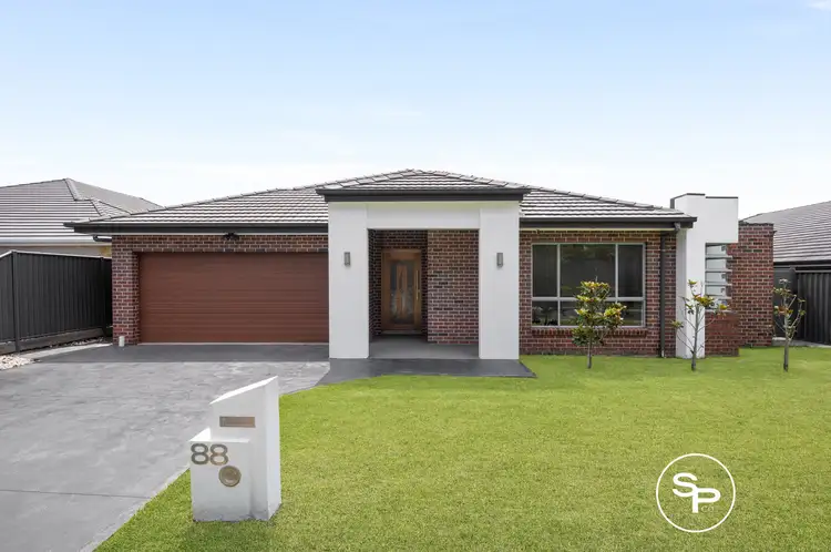 88 Foley Circuit, Harrington Park NSW 2567