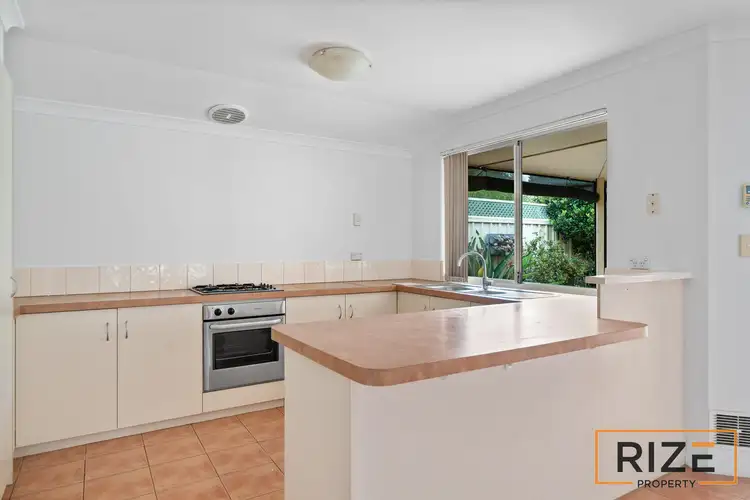 Fifth view of Homely house listing, 6/5 Yarra Court, Carramar WA 6031