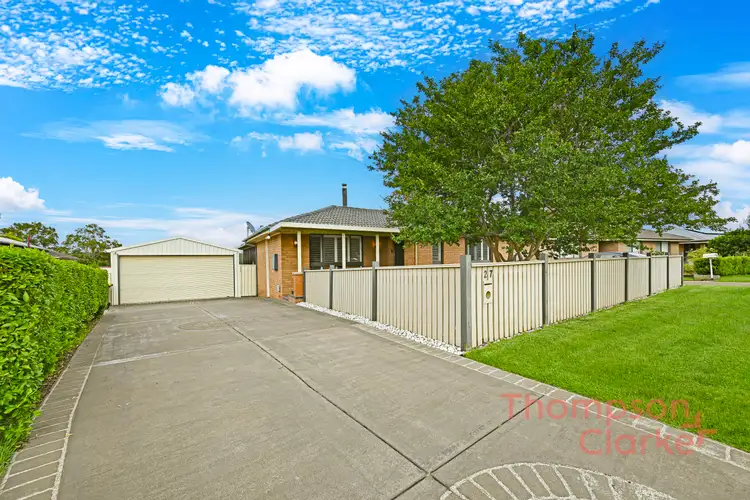 27 Clayton Crescent, Rutherford NSW 2320