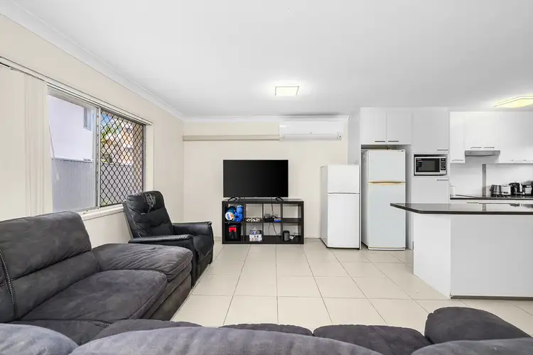 Fifth view of Homely semi-detached listing, 2/1960 Gold Coast Highway, Miami QLD 4220