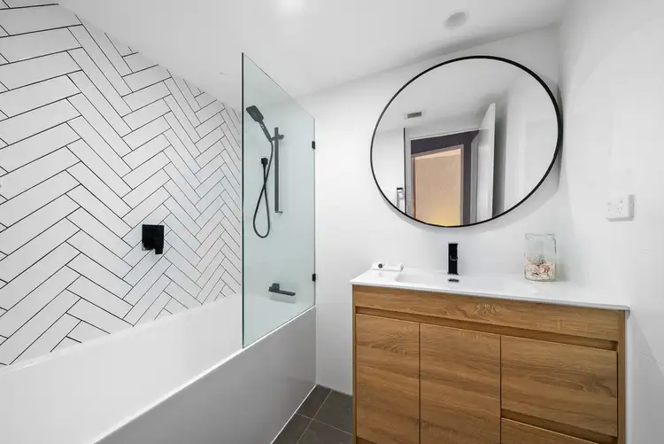 Sixth view of Homely apartment listing, 21/23 Wharf Road, Surfers Paradise QLD 4217